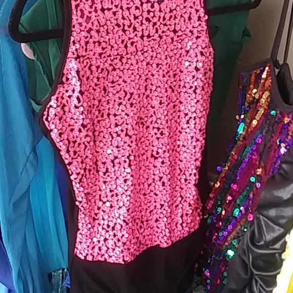 Costumes or outfits for damnce - Picture 3 of 7